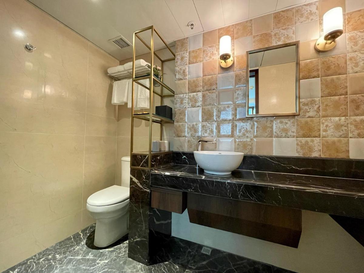 Lander Grand Hotel Hongkong Kültér fotó